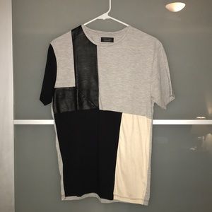 Lightly Used Men’s Zara Short Sleeve Medium Tee